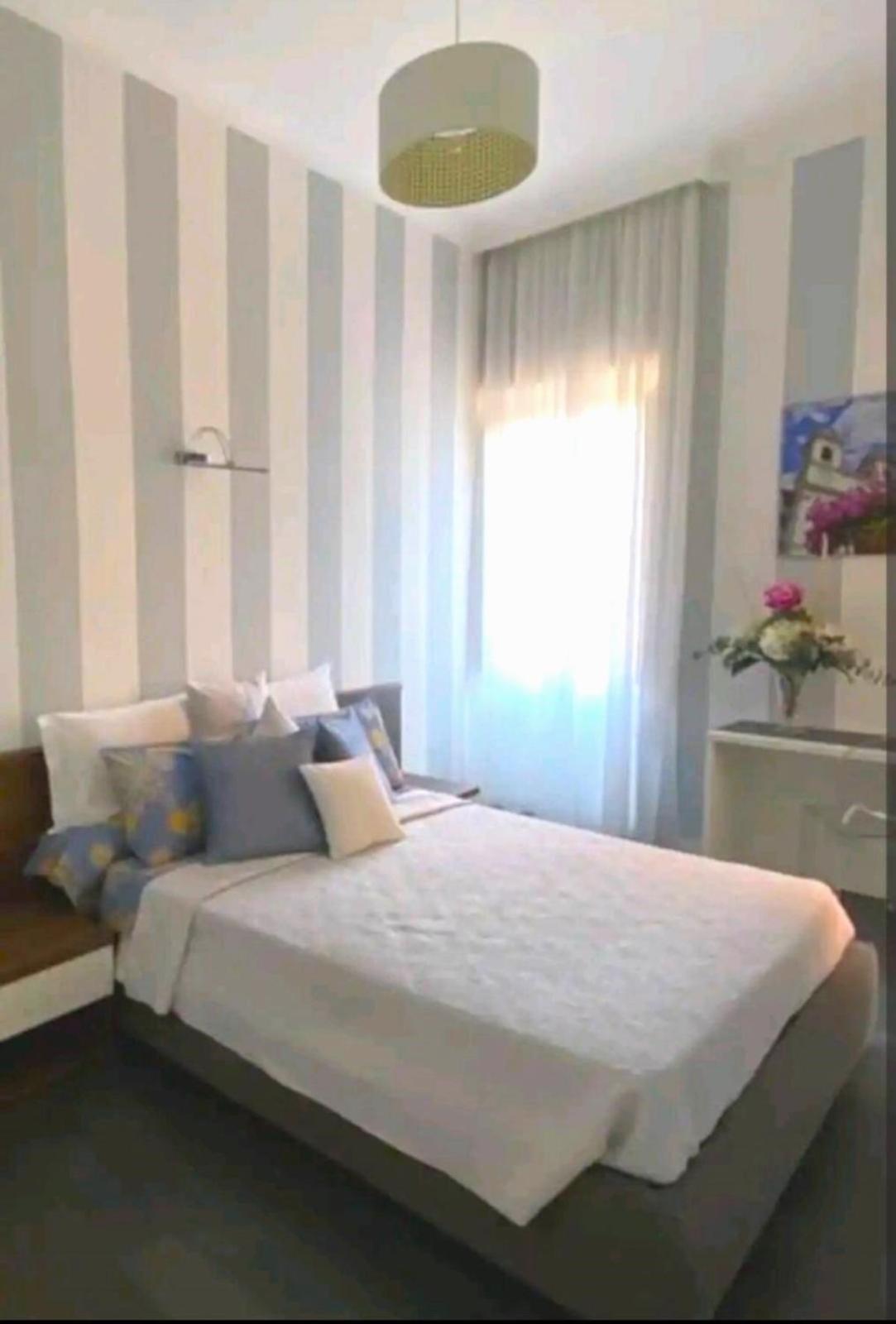 Crispi Relax Apartment Rome Bagian luar foto