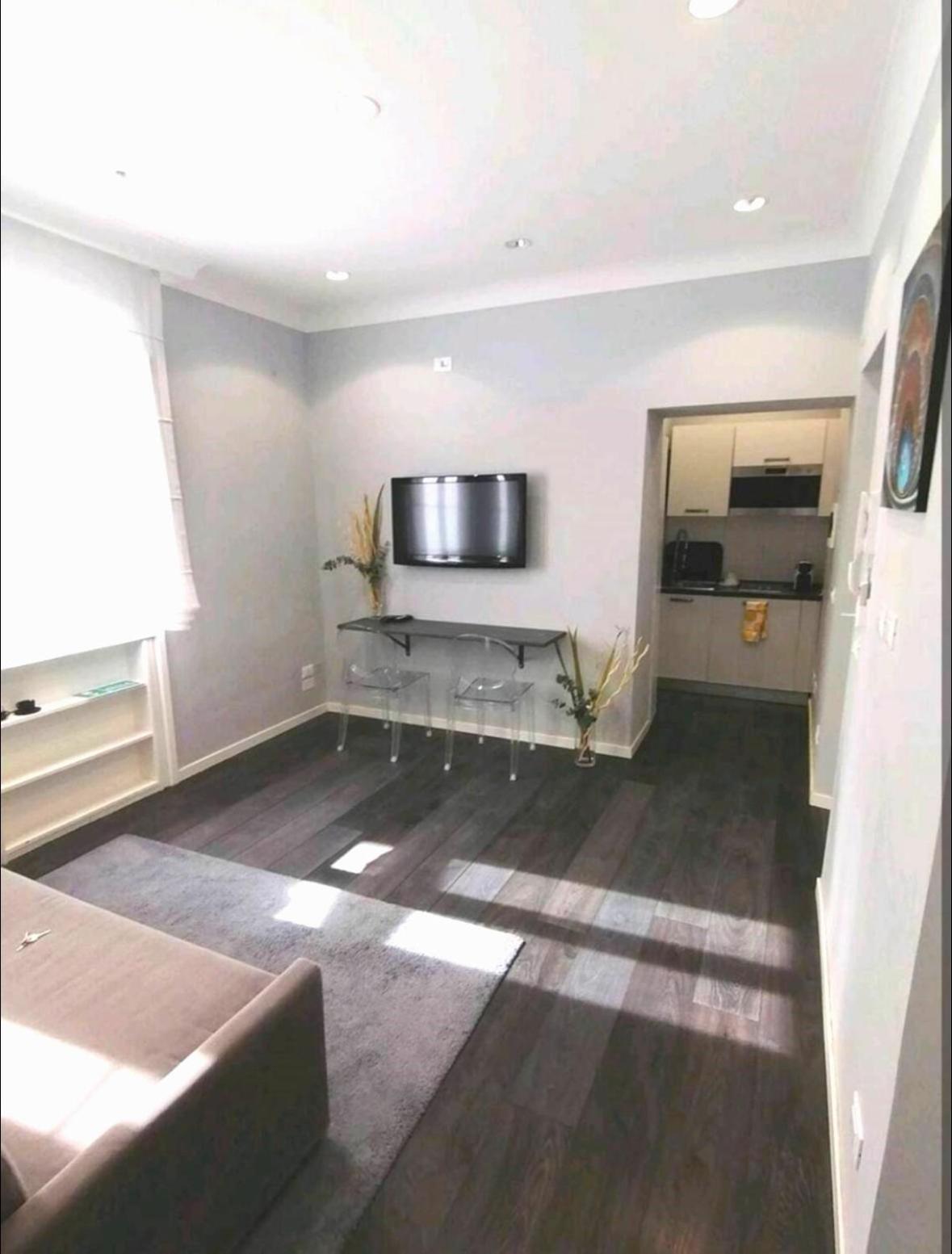 Crispi Relax Apartment Rome Bagian luar foto
